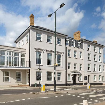 The Lion Gate Apartments East Molesey Exterior photo